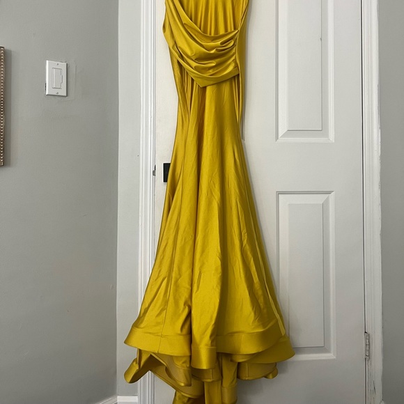 🔥🔥🔥BEAUTIFUL Jessica Angel Dress (like a New ) - Picture 2 of 5